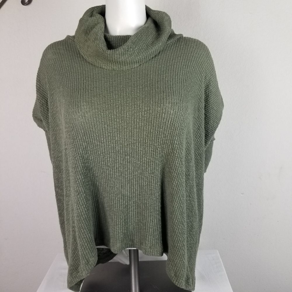 Free People Beach Oversized‎ Open Back Sweater Size S